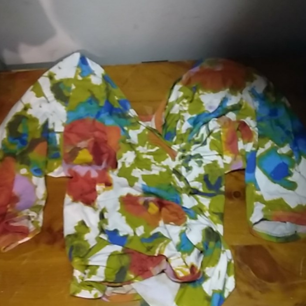 Floral top
